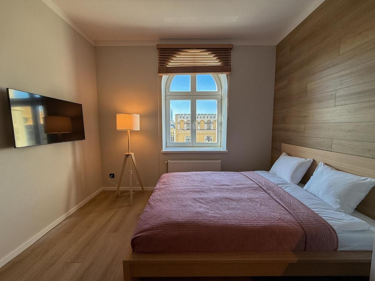 Light Centre Apartment *